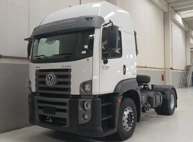 Camiones a medida: dos opciones listas para trabajar