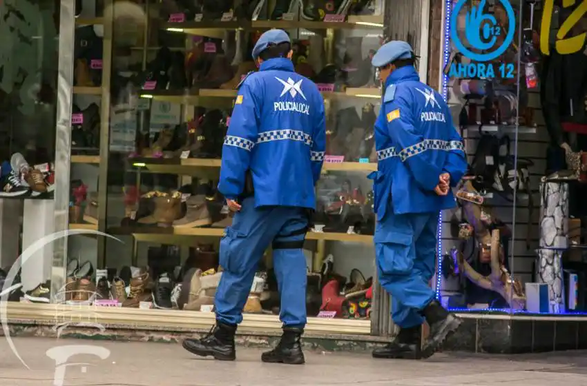 Implementarán mayor presencia policial en la zona de la peatonal