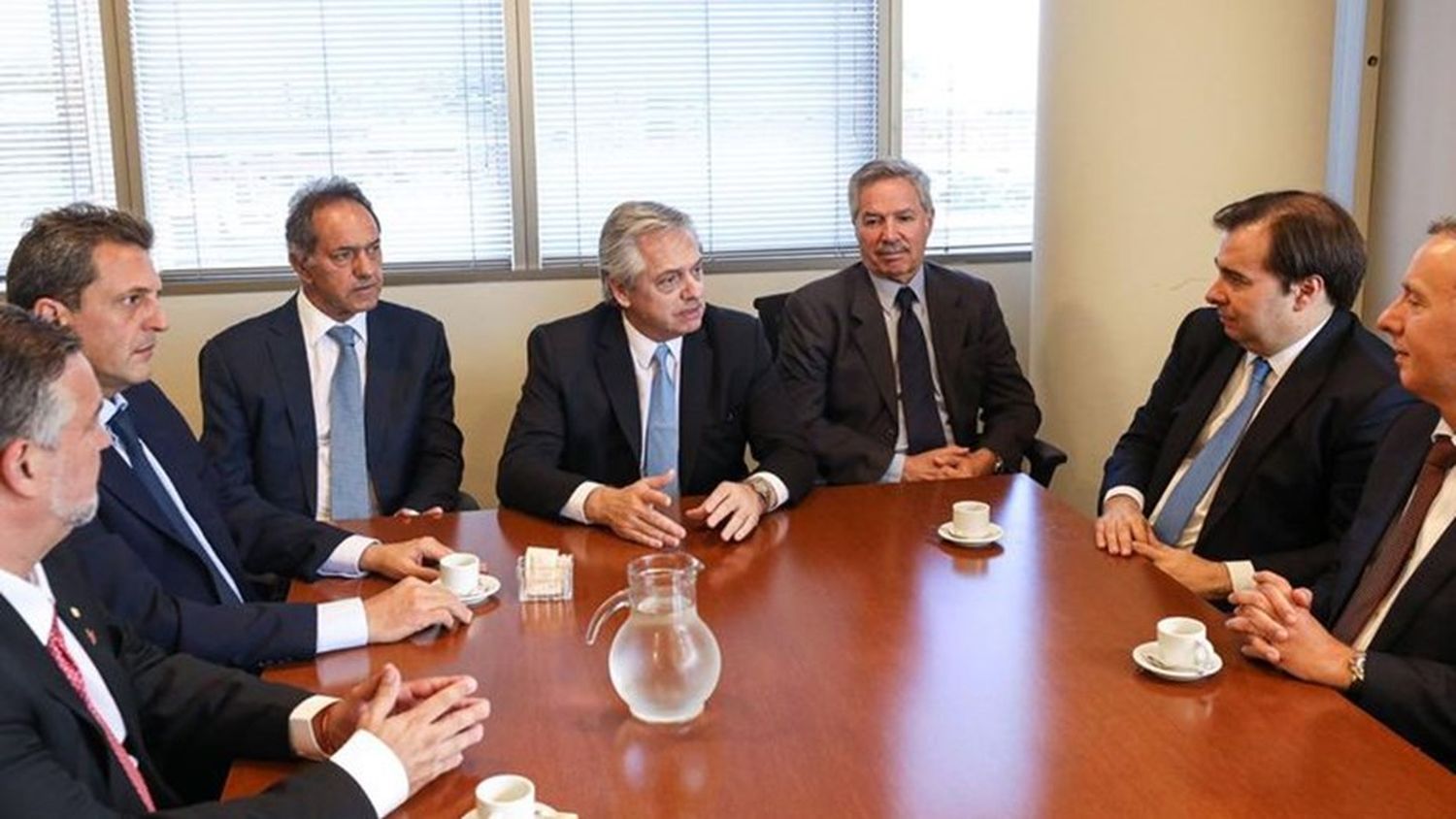 Alberto confirmó a Felipe Solá como canciller y Scioli como embajador en Brasil