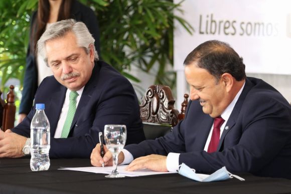 Alberto Fernández renunció a la presidencia del PJ Nacional y señalan a Quintela como su sucesor