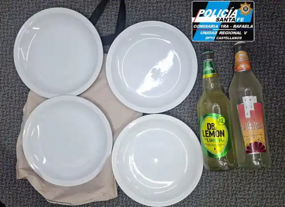 Se llevaron un “souvenir” del boliche: los agarraron con platos y bebidas robadas del local