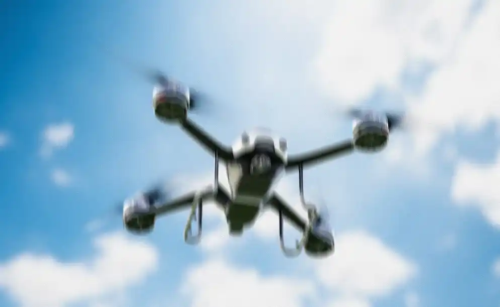 Roldán: probaba un dron y un vecino lo derribó de un escopetazo