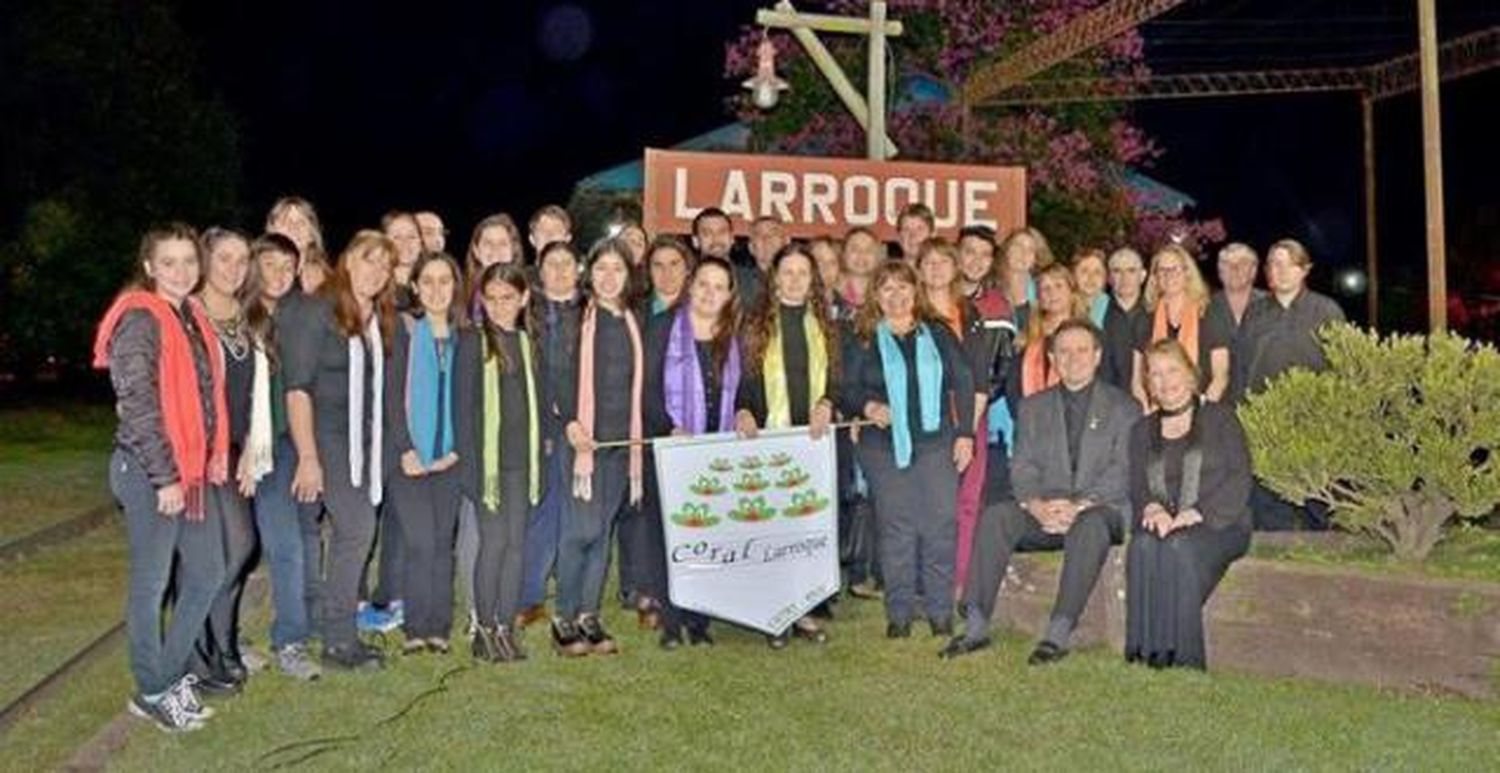 “Coral Larroque” festejará cantando sus 25 Años el próximo sábado