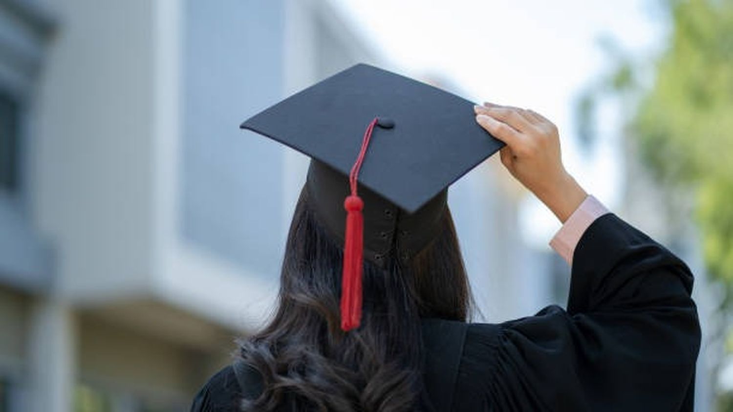 El CNU prohíbe cobro de los "paquetes de grado" en universidades públicas