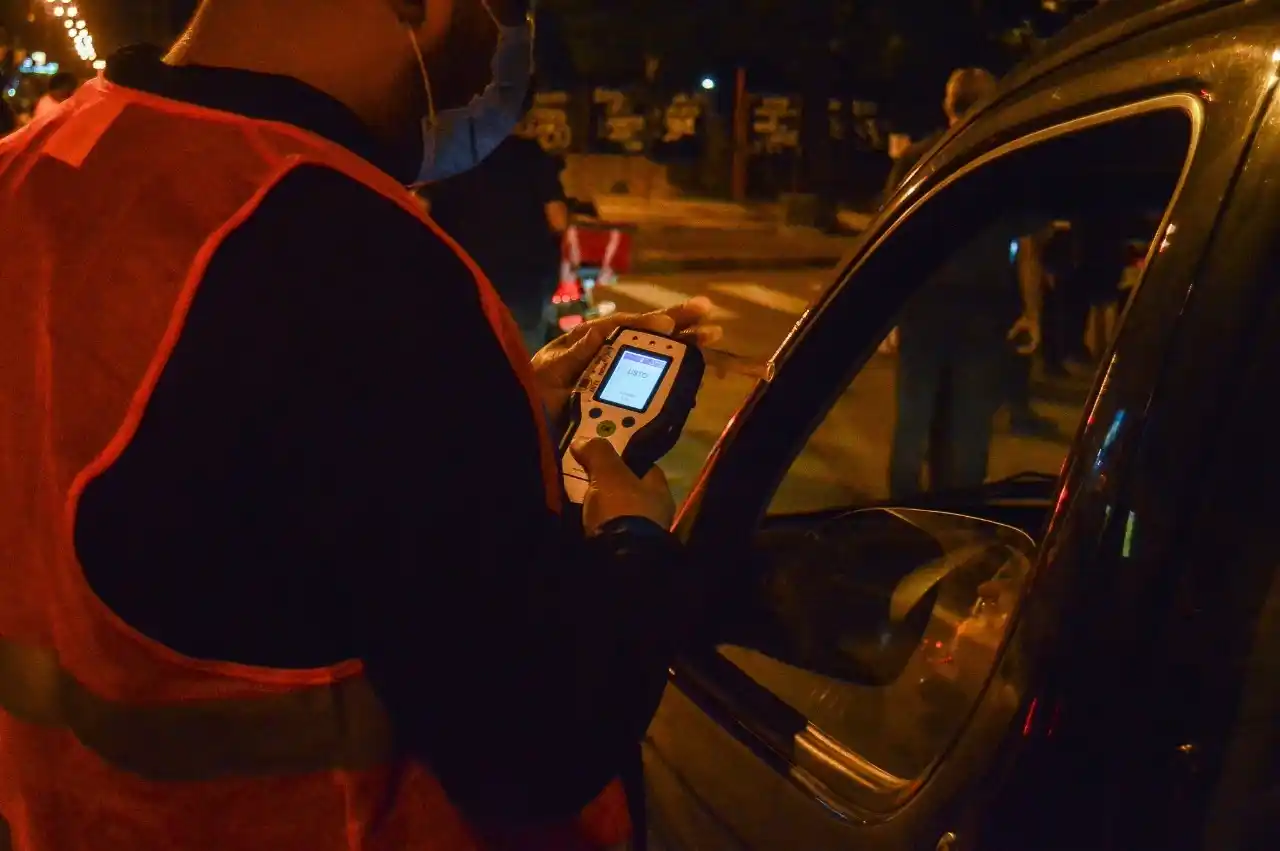 En Villa Gobernador Gálvez desarticularon fiestas clandestinas