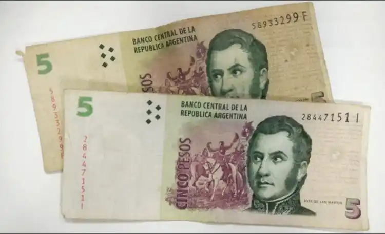 Solicitan la postergación de salida de circulación del billete de 5 pesos