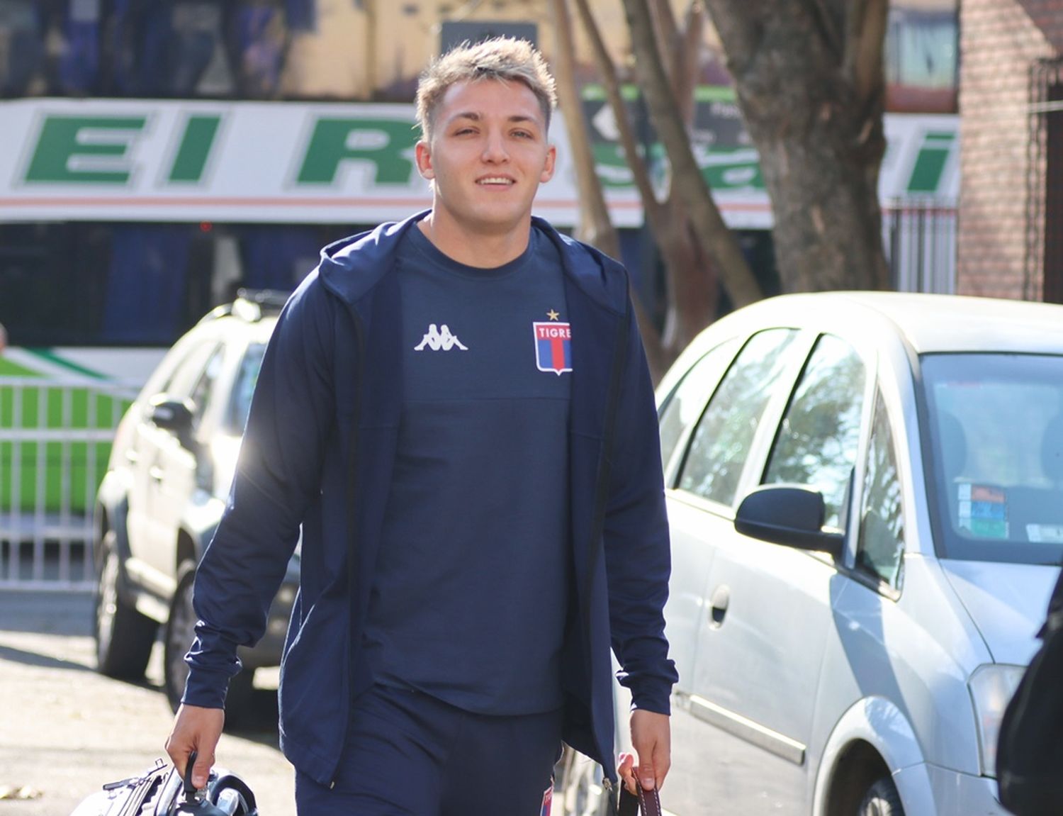 Mateo Retegui partió para sumarse a Genoa
