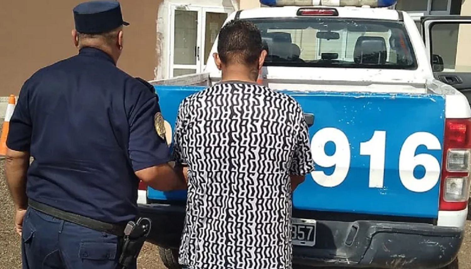 Un sujeto violó la perimetral, amenazó a su ex y casi le incendia la casa