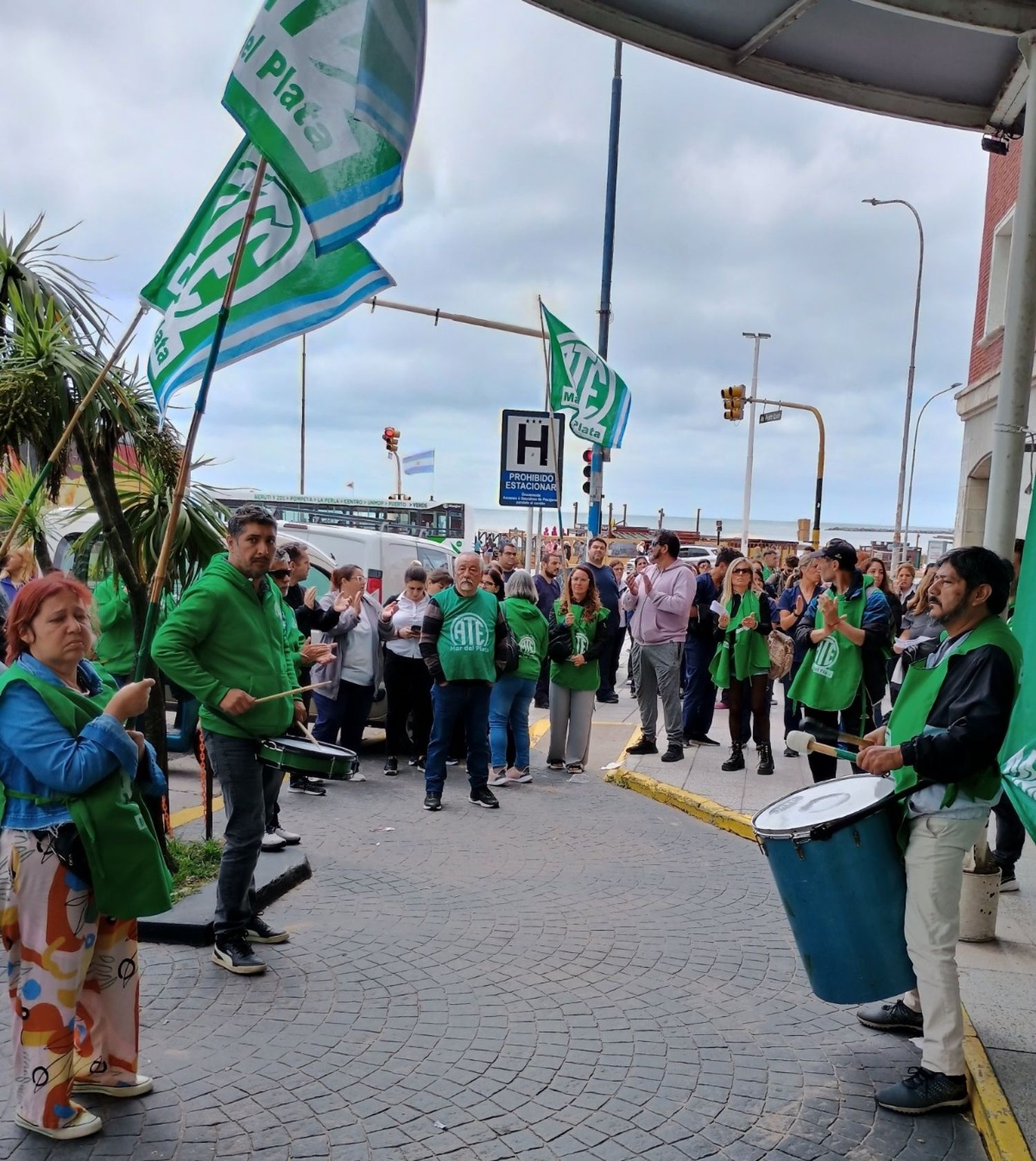 Ante el despido de 65 trabajadores, peligra la continuidad del emblemático Hotel Antártida de Mar del Plata