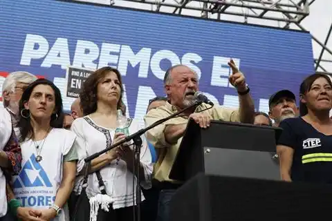 Yasky: «Vamos a estar en la calle hasta que cambie la política económica»