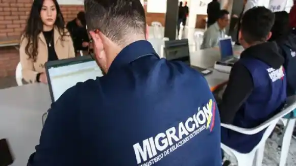 Cómo los RECORTES de TRUMP afectan proceso de regularización de MIGRANTES VENEZOLANOS en Colombia