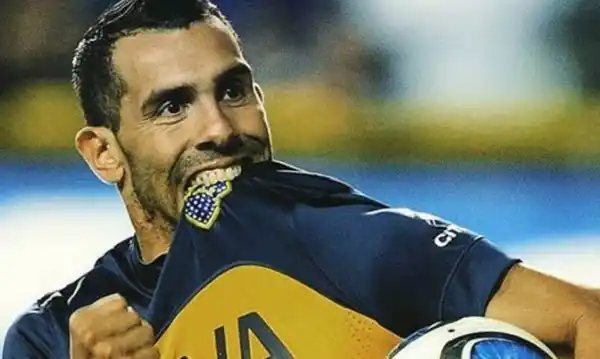 Angelici habló sobre la posible vuelta de Tevez 