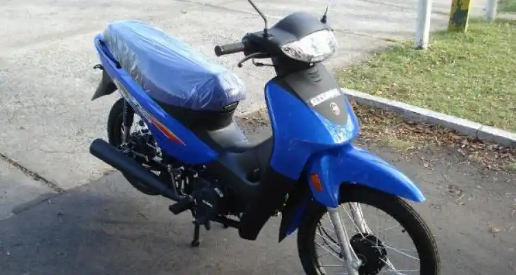 Circulaba en una moto robada y lo apresaron