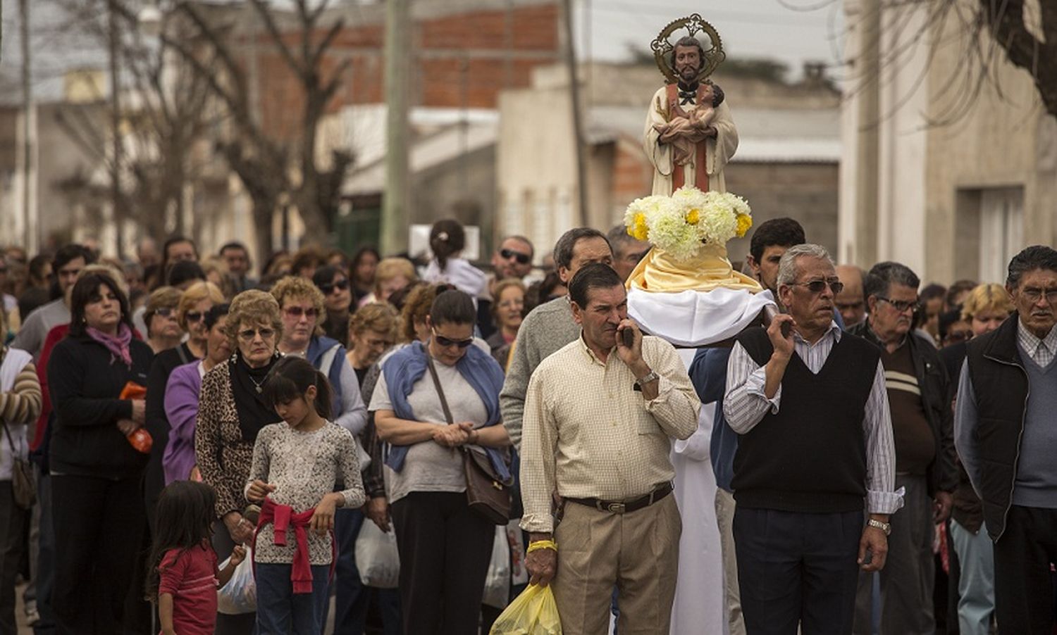 Gualeguaychú peregrinó por la paz, pan y trabajo