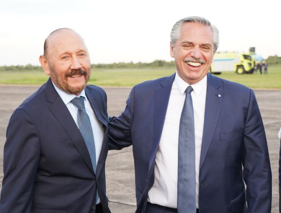 Junto a Insfrán, Alberto Fernández entrega viviendas en Formosa