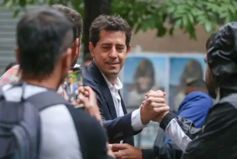 Wado de Pedro se subió al discurso de Cristina y ratificó su precandidatura como "hijo de la generación diezmada"