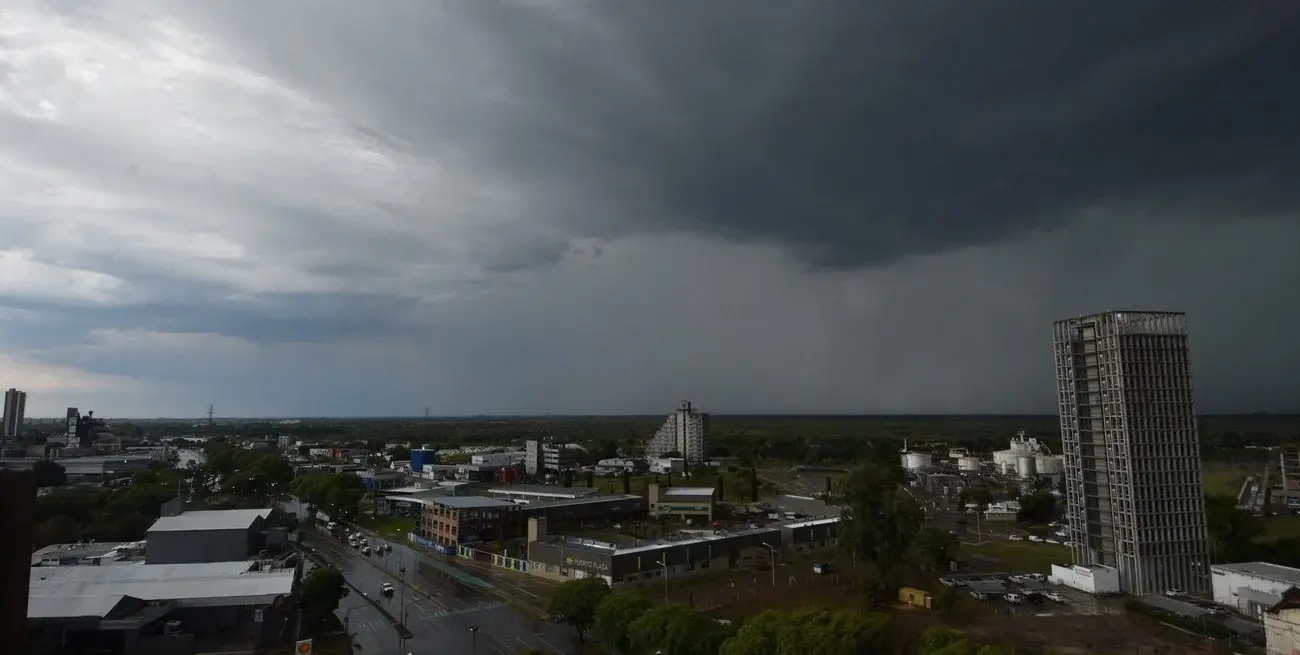 Alerta por un posible “Niño” fuerte: advierten lluvias extremas y riesgo de crecida del Paraná en Santa Fe