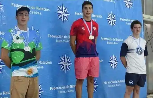 Vázquez Arispe, bronce en el República de Juniors y Juveniles