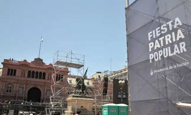 30 años de Democracia: Acto en Plaza de Mayo con León Gieco, Víctor Heredia y Kapanga