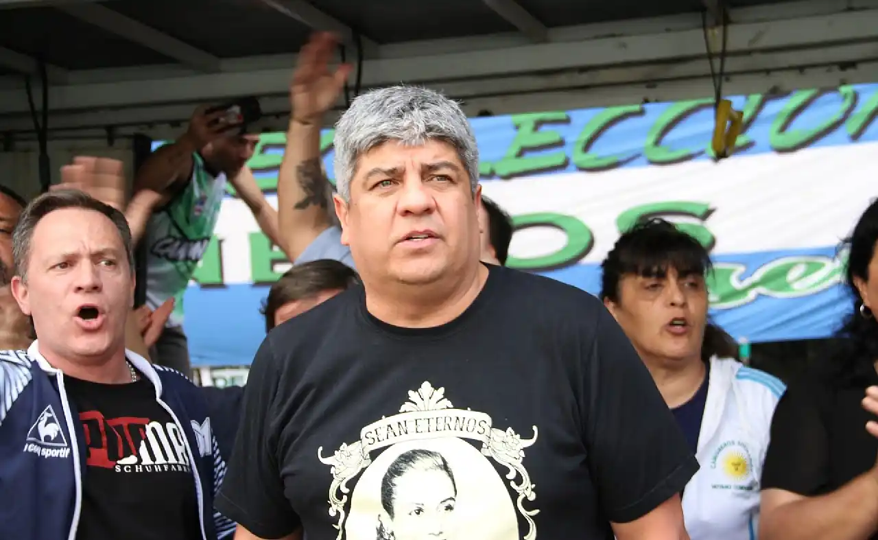 Camioneros define el jueves si realiza un paro de 48 horas, mientras crece la tensión con el Gobierno