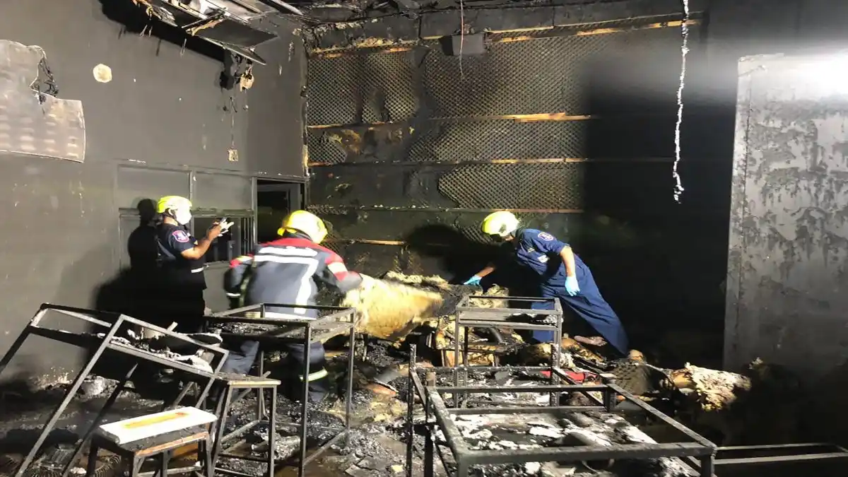TRAGEDIA EN TAILANDIA 14 muertos y 40 heridos tras un incendio en una discoteca