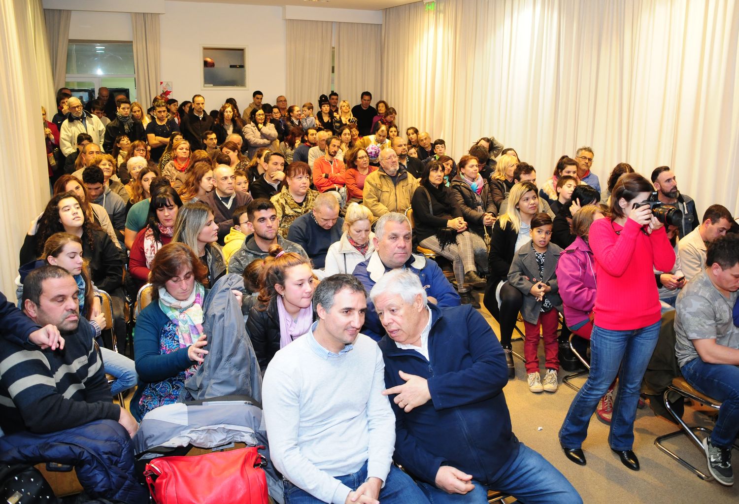Con la entrega de 25 viviendas, culminó la primera etapa del barrio de Mujeres sin Techo