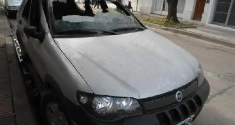Fuego en el auto de la Doctora Galatti