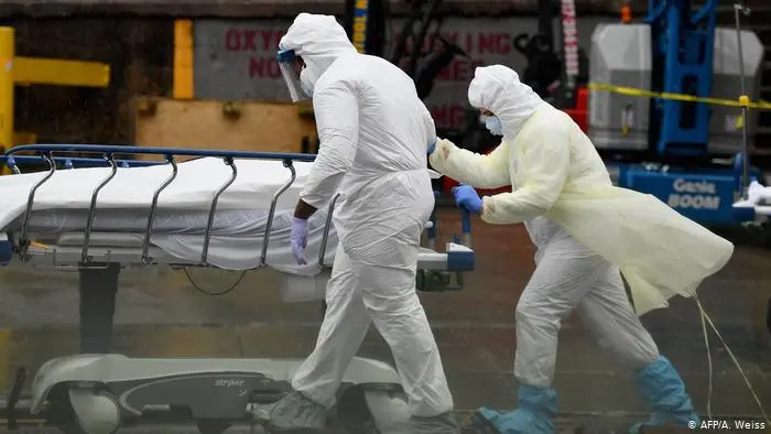 LAMENTABLE RÉCORD: en un día mueren 4.500 personas por COVID-19 en Estados Unidos