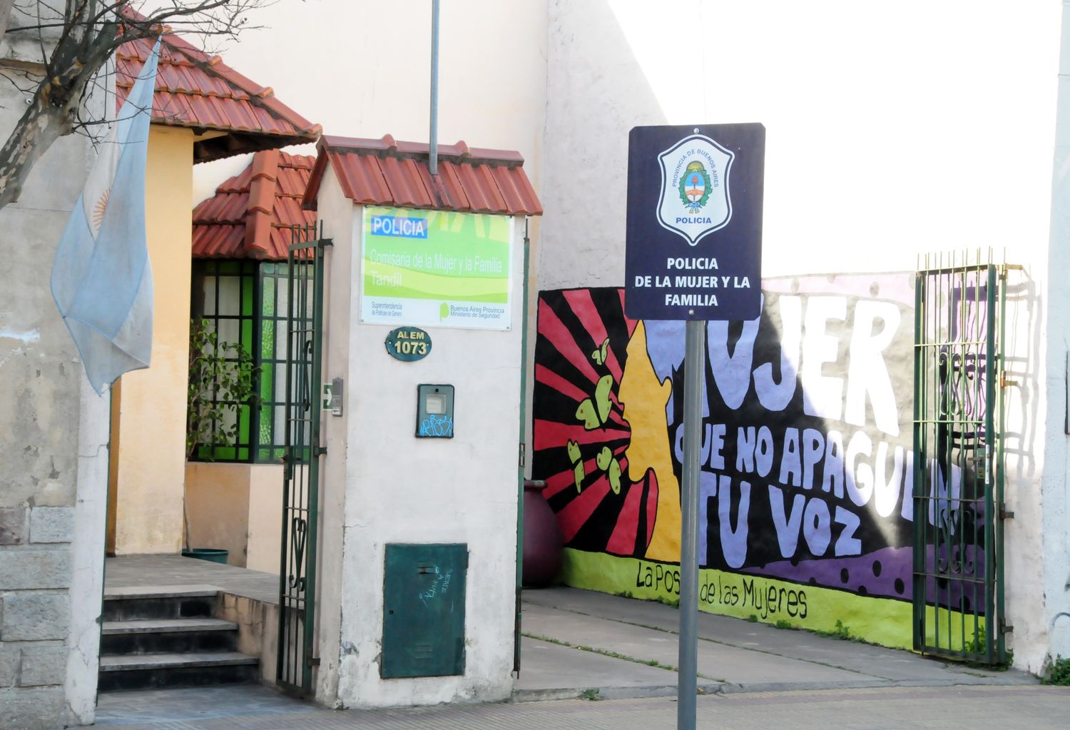 Allanaron la vivienda de un fotógrafo imputado en una causa de abuso sexual a una menor