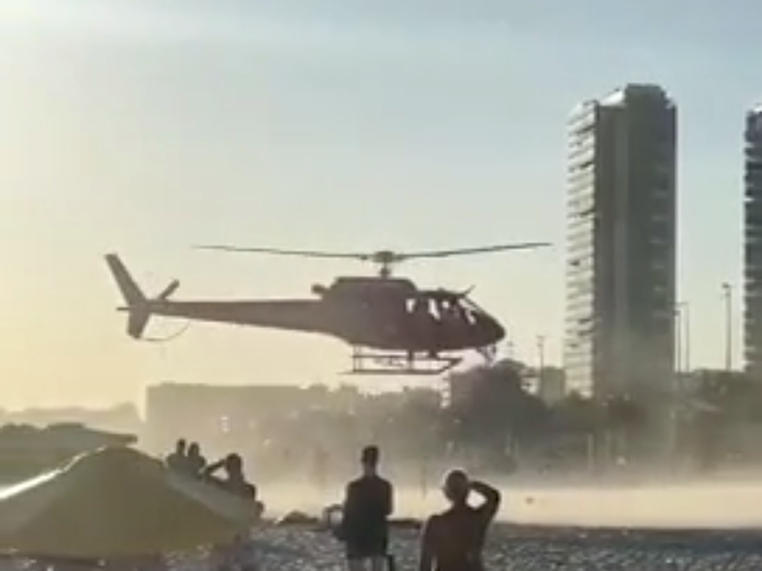 Atacaron a tiros en una playa de Brasil a dos hinchas de Racing