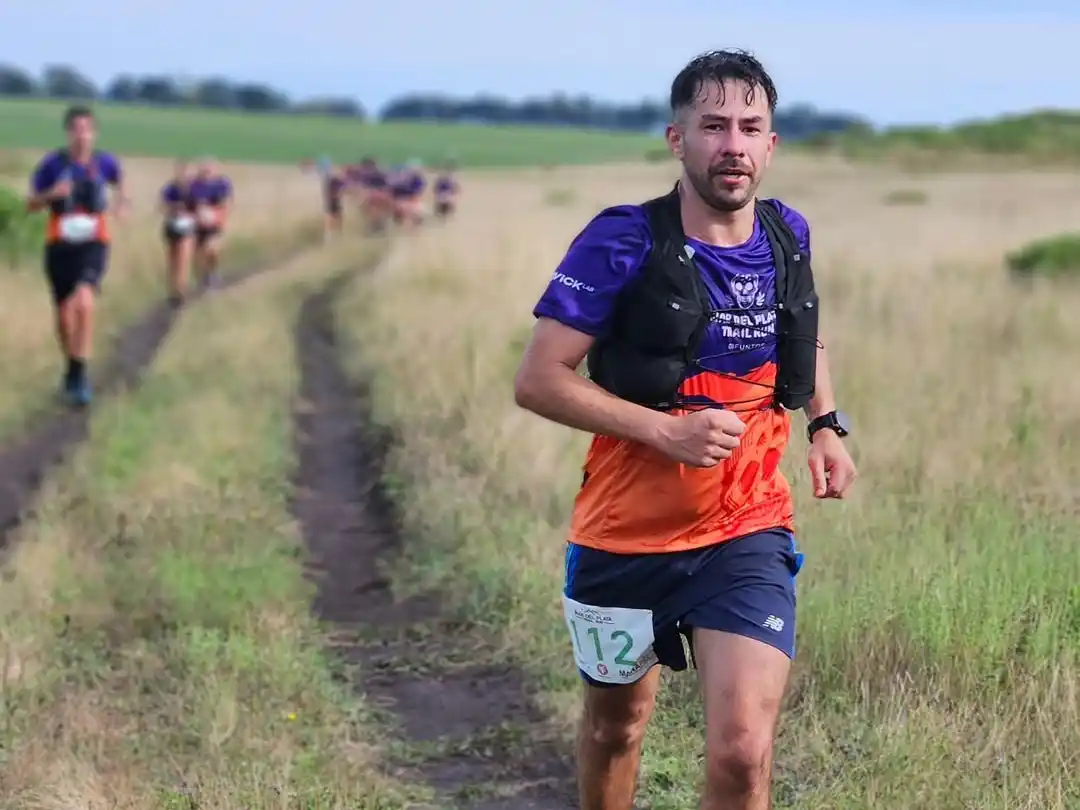 Diego Simón es el ganador del Mar del Plata Trail Run.