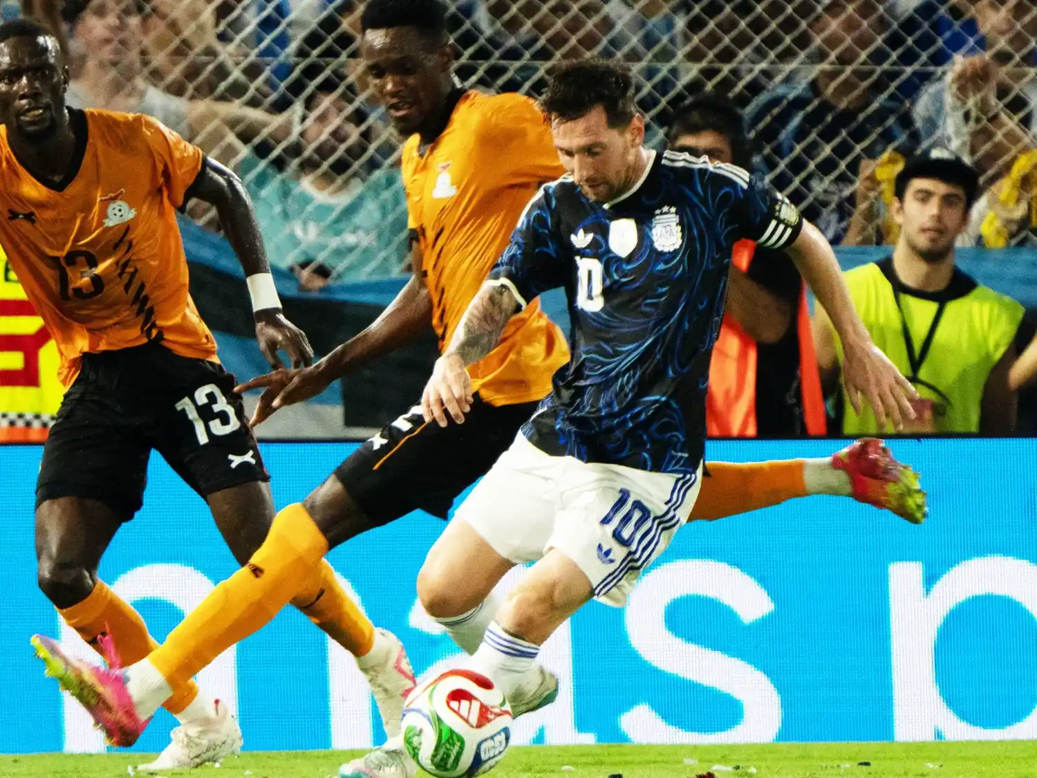 Argentina no encontró oposición y goleó a Zambia en la Bombonera