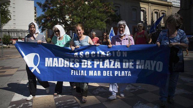 Mar del Plata: Movilización en repudio a la prisión domiciliaria de Miguel Etchecolatz