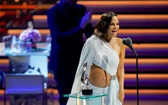 Natti Natasha cuenta cómo logró embarazarse