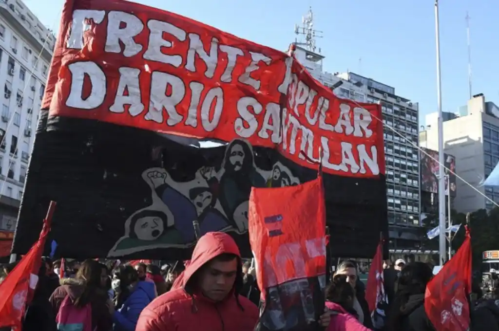 Organizaciones sociales realizan protestas frente a cinco ministerios