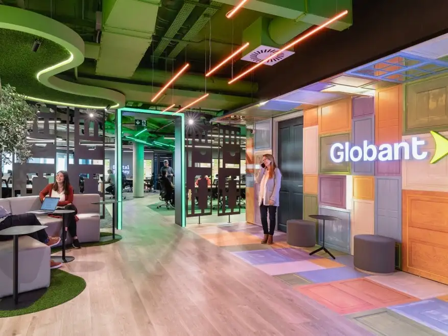 Globant impulsa una nueva era: servicios de IA con eficiencia y supervisión humana