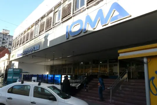 Coimas y sobreprecios en IOMA: revelan que médicos pedían sobornos a proveedores