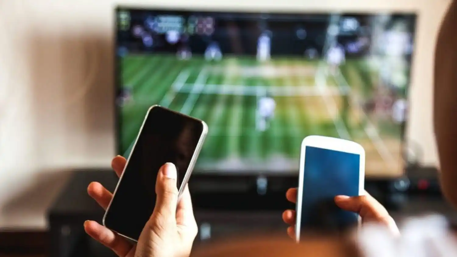 El Gobierno congeló las tarifas de telefonía fija y móvil, internet y cable 