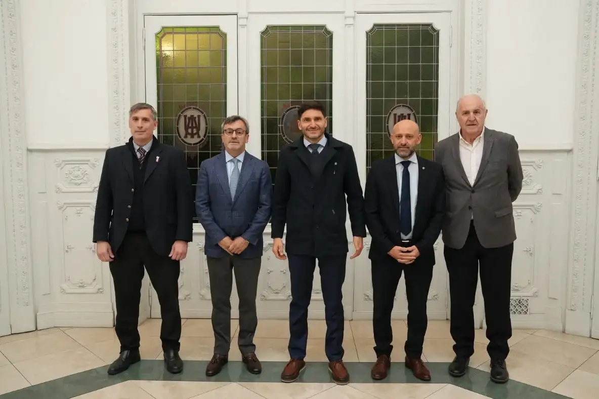 Pullaro llevó a la UIA el modelo productivo de Santa Fe y planteó una agenda común para ganar competitividad - 2