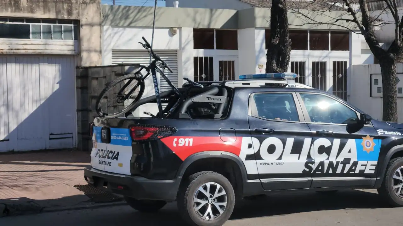Robo e intensa persecución en pleno centro: atraparon a un ladrón que escapó varias cuadras - 4