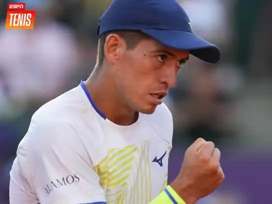 Seba Báez y un gran triunfo en Bucarest; mañana se mide con el francés 	
T.Droguet. Foto: ESPN Tennis