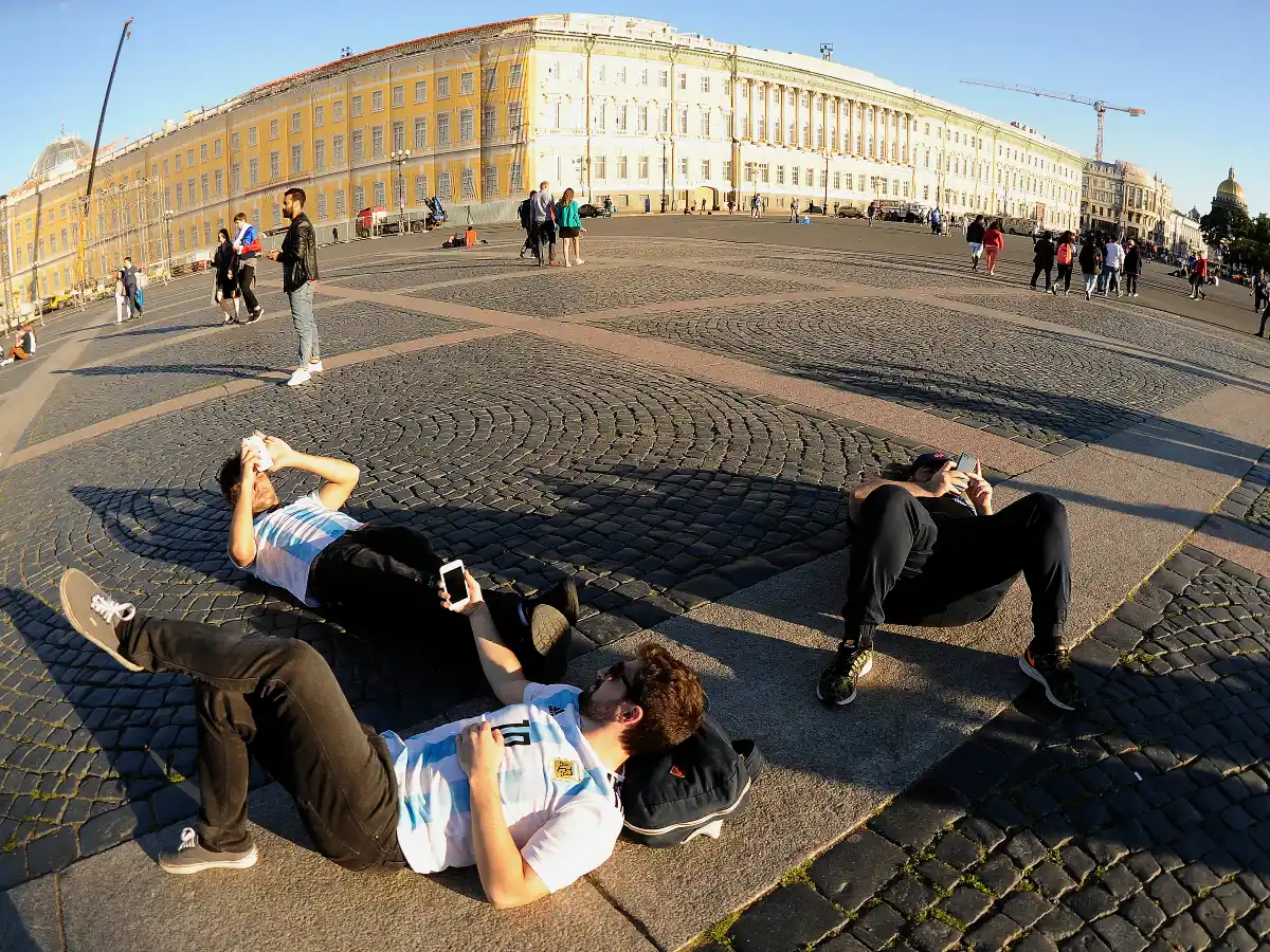 San Petersburgo: la  "Venecia rusa" de "noches blancas" y días interminables   