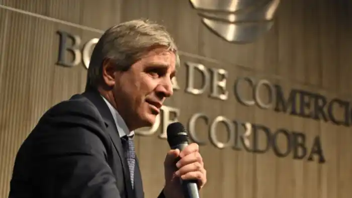 luis caputo dolar milei