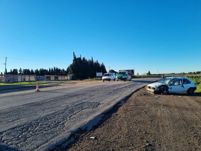 accidente ford fiesta ruta 1001 00