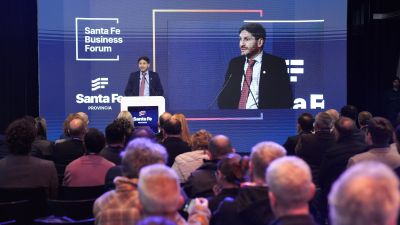 Pullaro inauguró el Foro de Inversiones 2025 y pidió previsibilidad económica