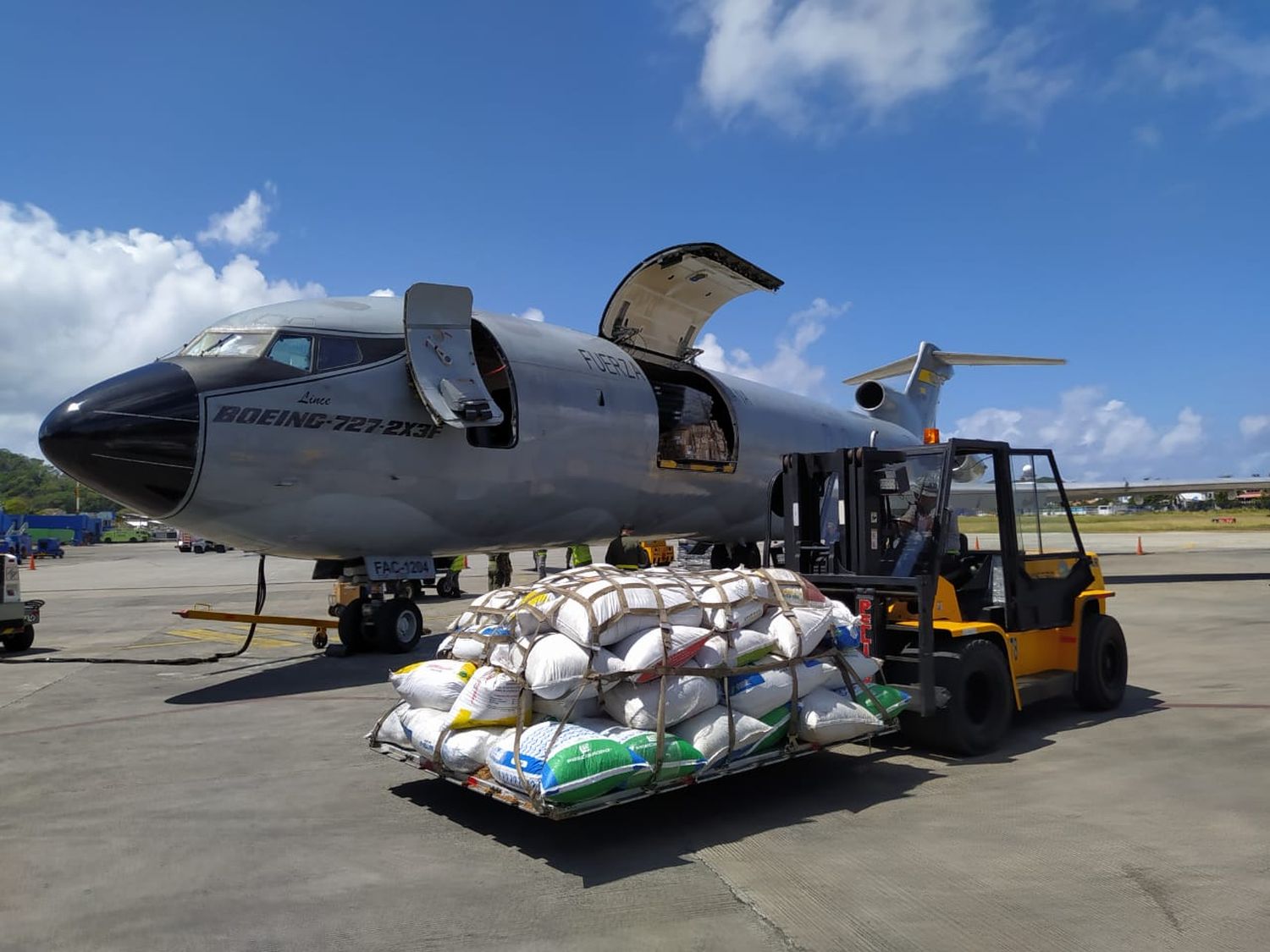 La FAC daría de baja al Vulcano, su Boeing 727 de carga y transporte