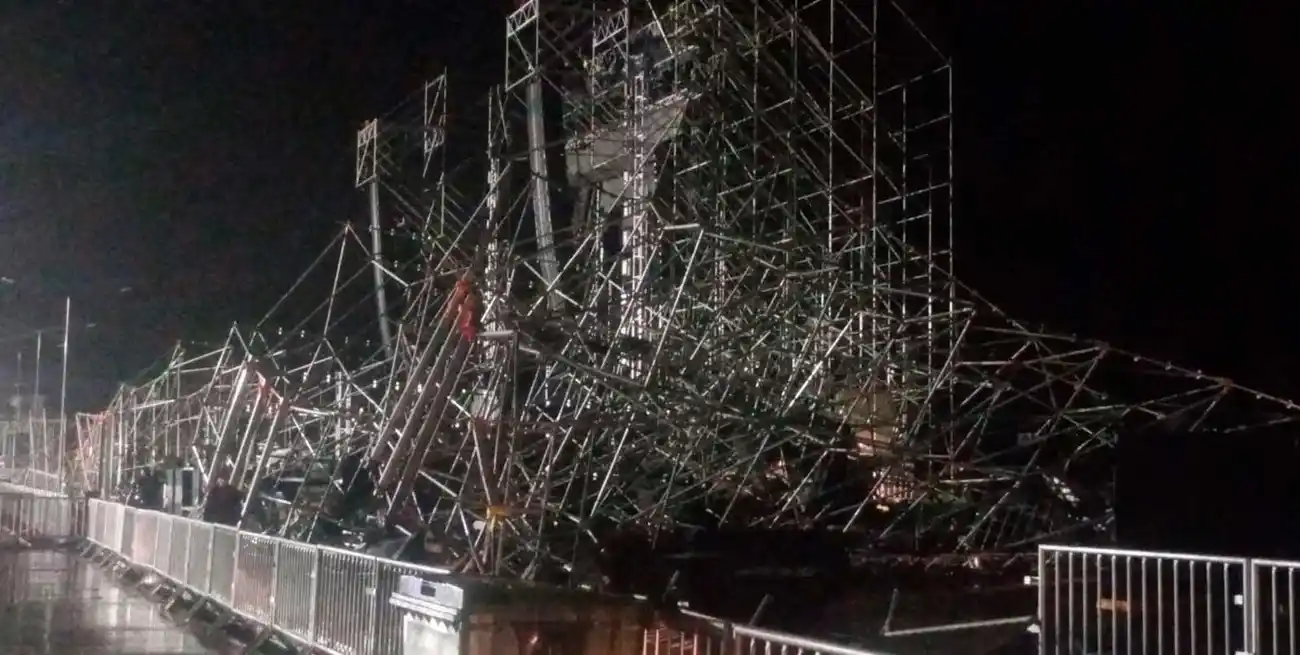 San Nicolás: La tormenta destrozó el escenario principal de la Fiesta de Disfraces