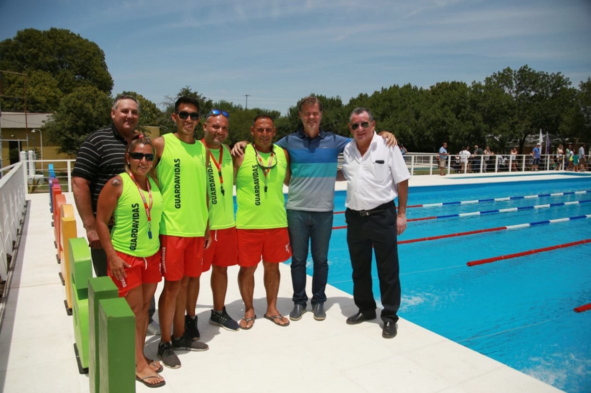 Se inauguró la pileta semiolímpica en el predio de la Caja de Jubilaciones Municipal