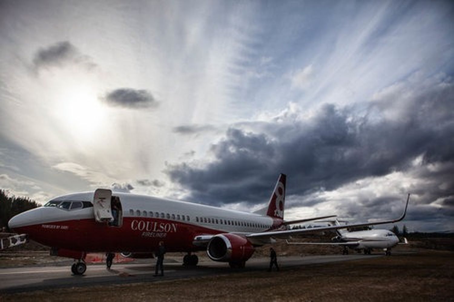 Coulson Aviation convierte otro 737 para la lucha contra incendios forestales