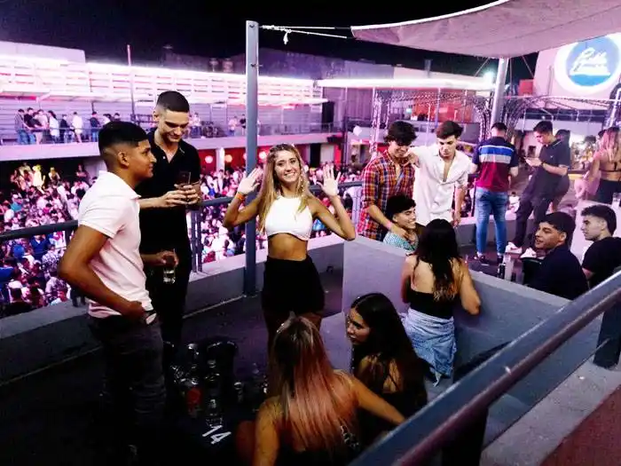 Podrían poner cámaras en lugares de diversión nocturna